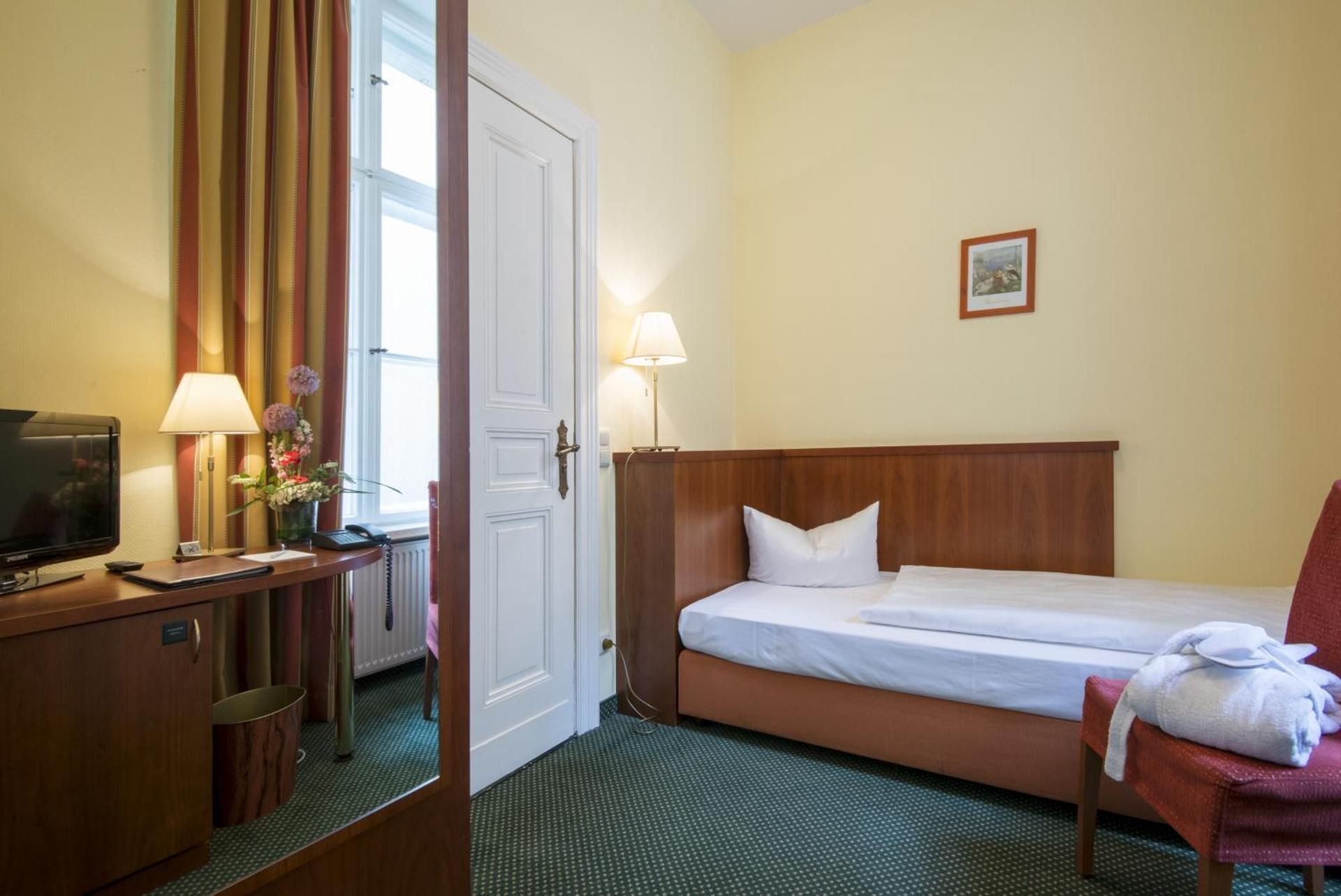 Economy Single Room- Extra Small