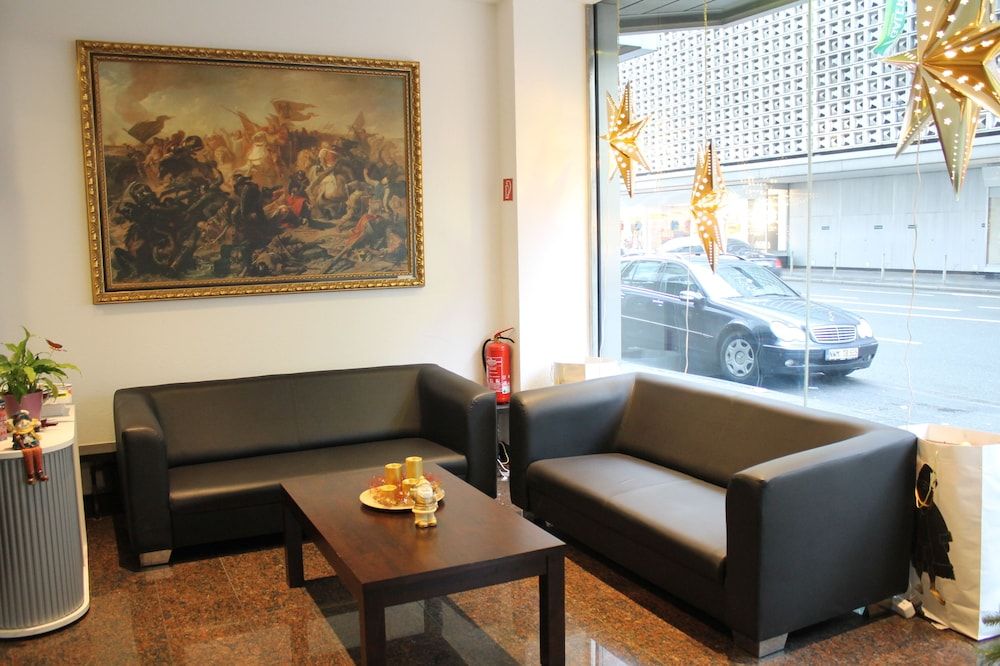 undefined Rheinmetropole Hotel 9