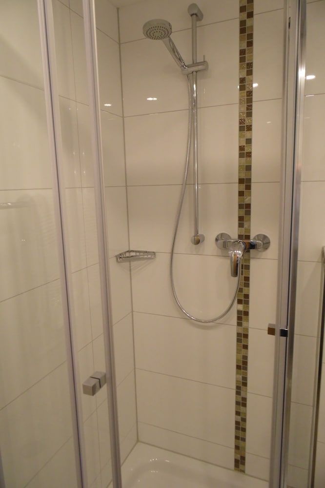 Rheinmetropole Hotel Double Room 13