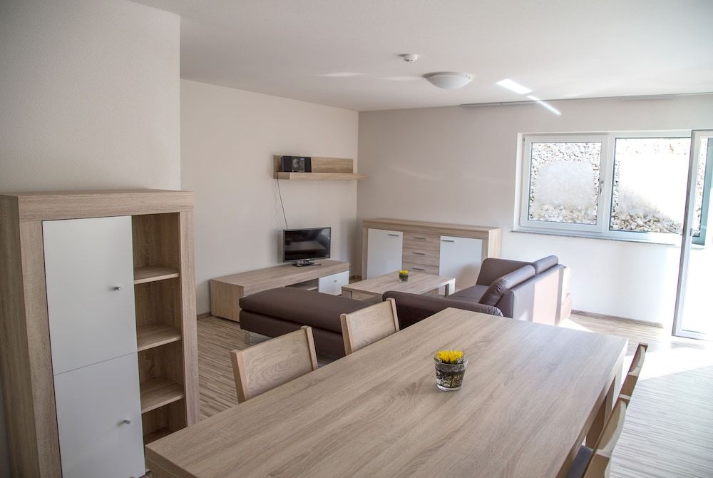 Gästehaus zum Lamm Garni Apartment, 2 Bedrooms, Balcony (5 persons) 10