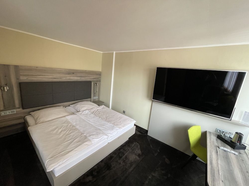 Hotel Am Sportpark Suite 2