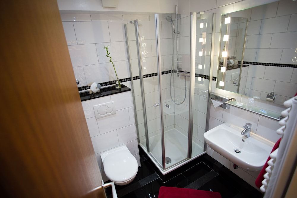 Hotel Am Sportpark Double Room 9