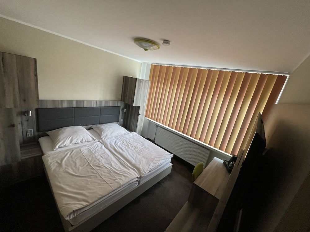 Hotel Am Sportpark Double Room 3