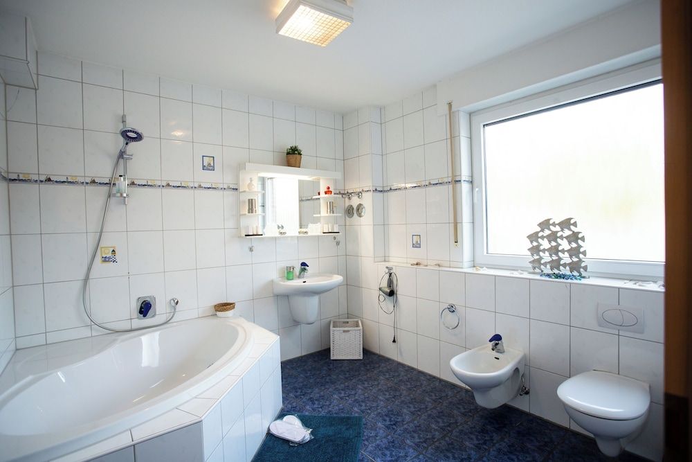 Hotel Am Sportpark Deluxe Apartment, 1 Bedroom, Kitchen, Courtyard View 7