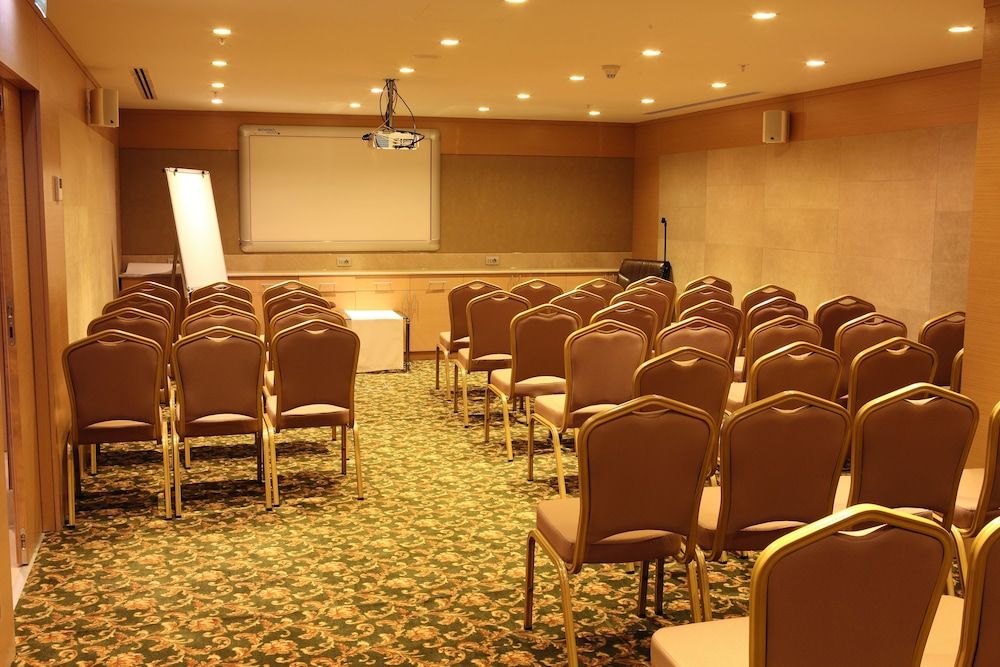 undefined Kent Hotel Istanbul 6