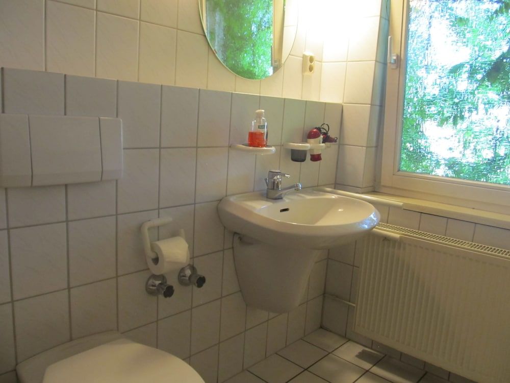 Pension Mahrets Puppenstube Family Room, 2 Bedrooms, Garden View 5