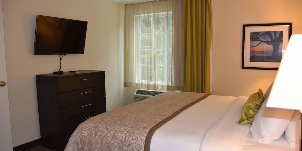 Studio Suite, 1 Queen Bed, Accessible (Mobil, Roll Shwr)