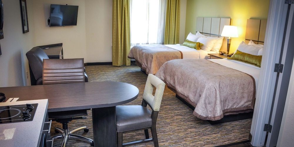 Studio Suite, 1 Queen Bed, Accessible (Mobil, Roll Shwr)