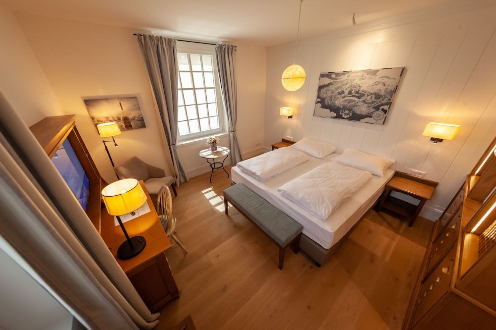 Europa-Park Erlebnis-Resort, Hotel Krønasår Hotel Room A 2