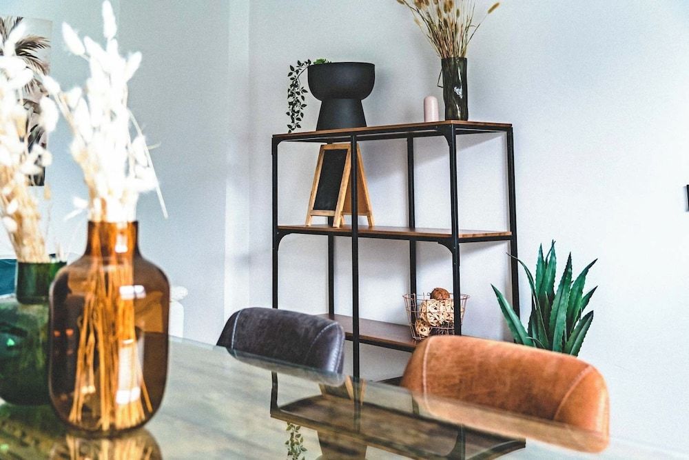 Haus Shiralee Design Condo 6