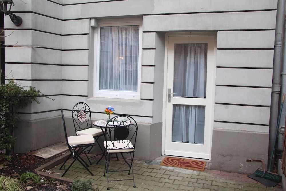 undefined Stars Berlin Apartments Essener Straße 4