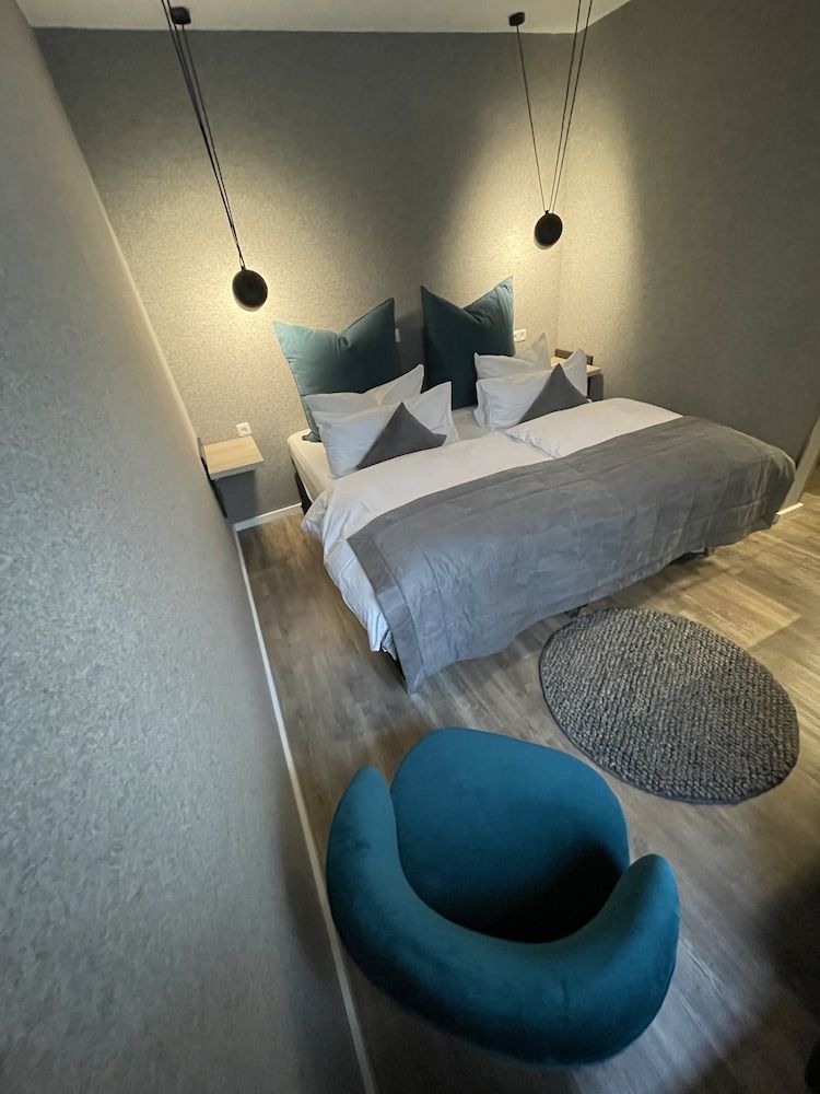 Boutique Hotel Falkenturm Superior Double Room 8