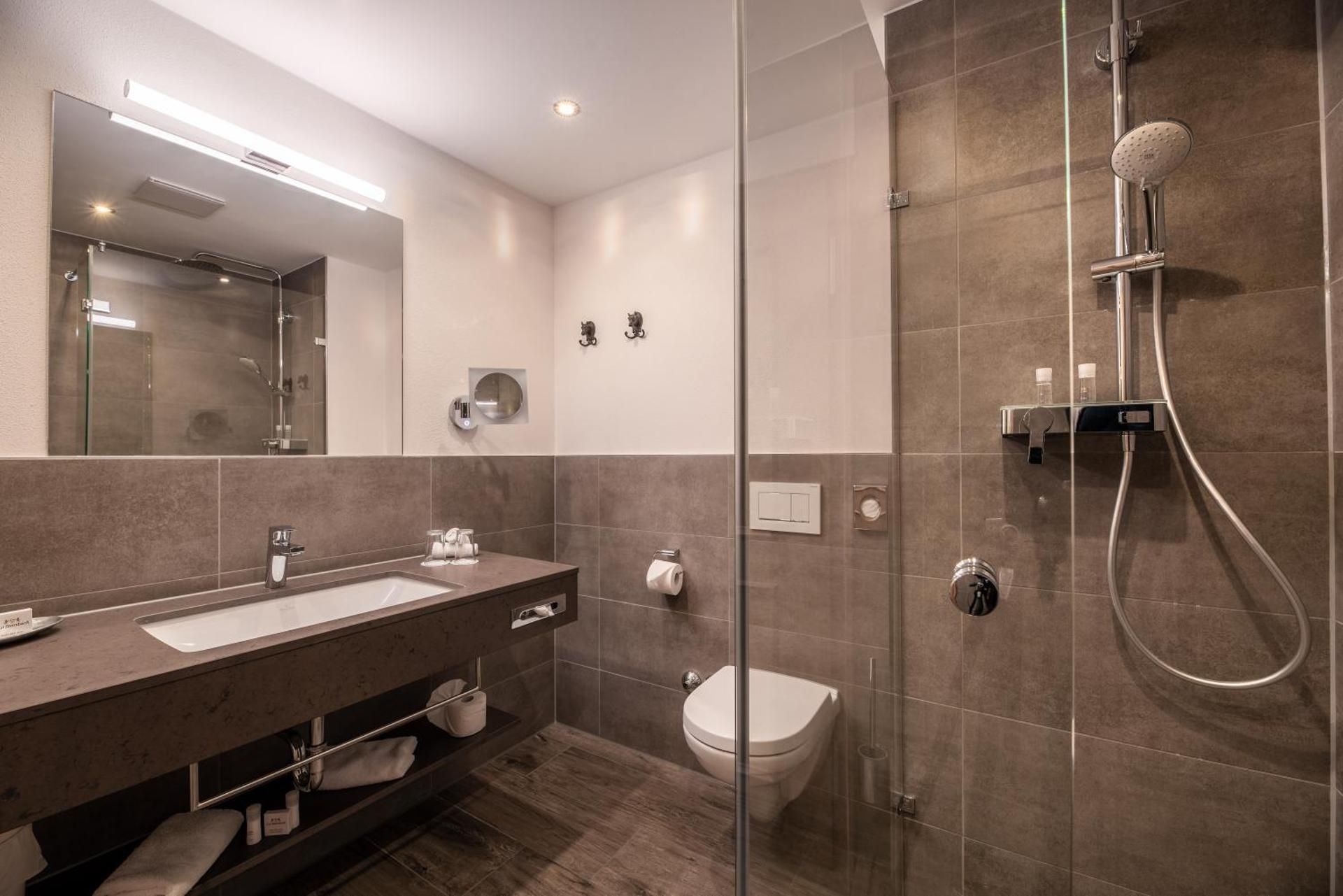 Relais & Chateaux Gut Steinbach Hotel Chalets SPA Superior Double Room 3