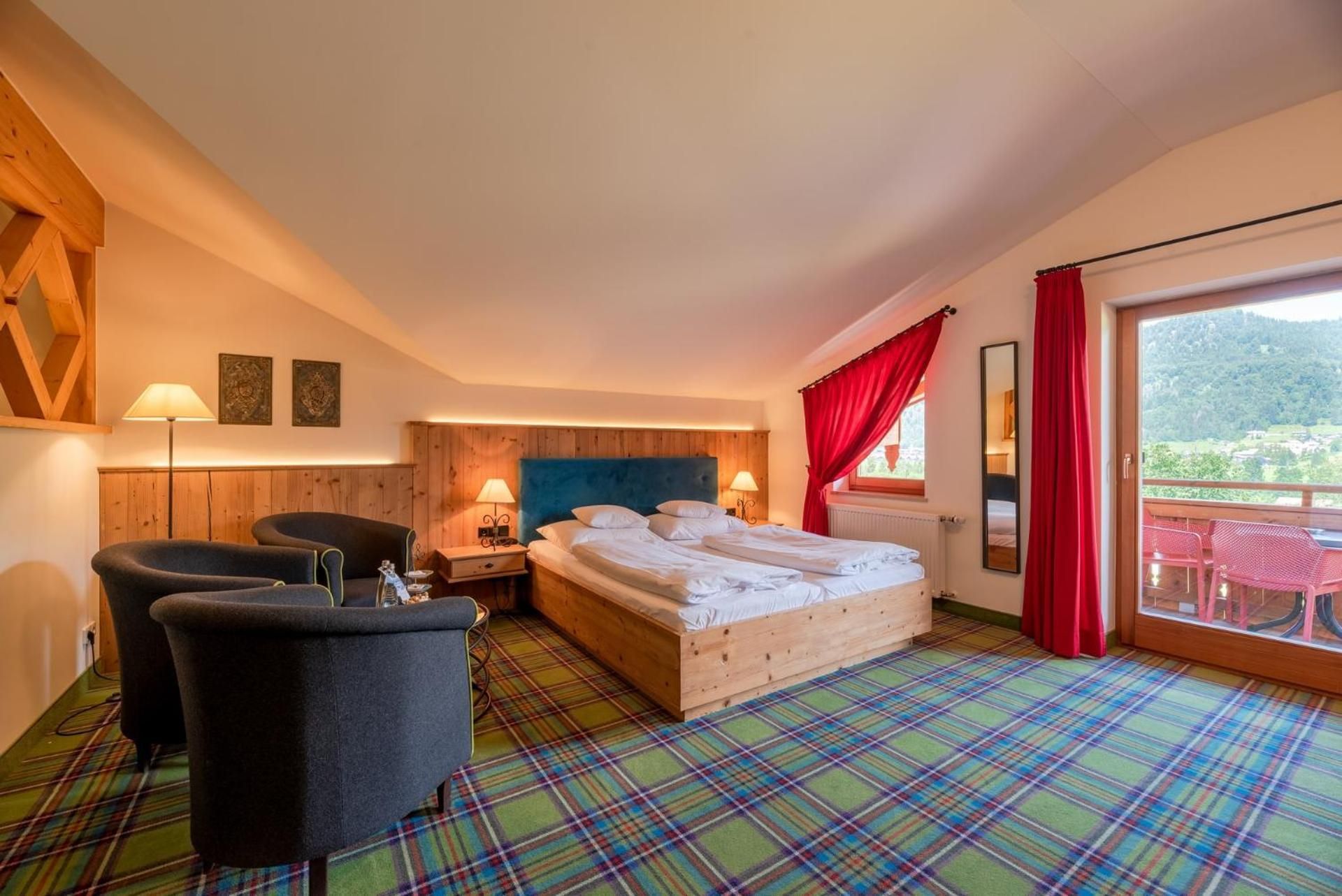 Relais & Chateaux Gut Steinbach Hotel Chalets SPA Family Junior Suite 2