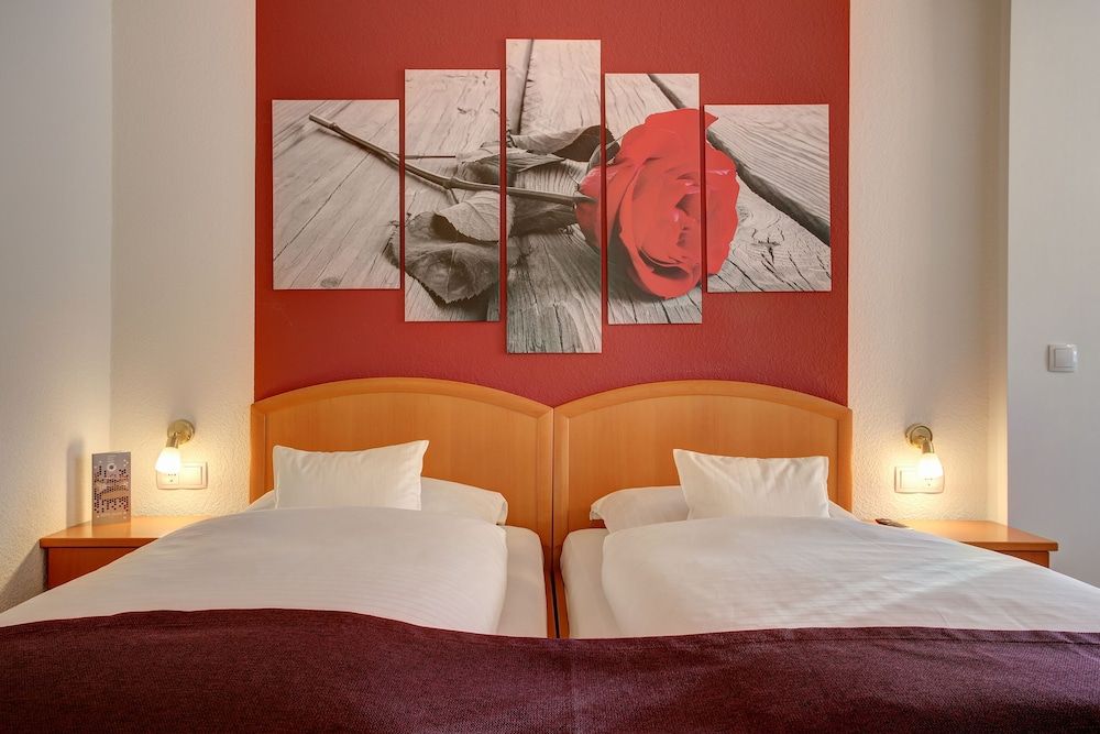 INA Hotel Consul Standard Double Room 2