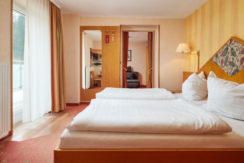 Hotel Ladenmühle Classic Quadruple Room, 2 Bedrooms, Non Smoking, Mountainside