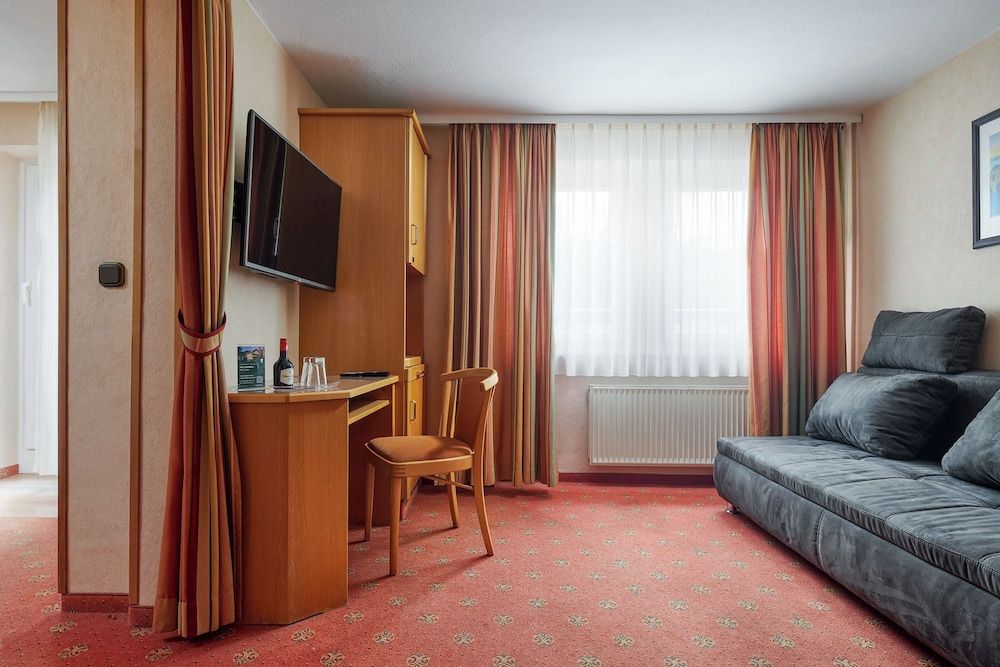 Hotel Ladenmühle Classic Quadruple Room, 2 Bedrooms, Non Smoking, Mountainside 5