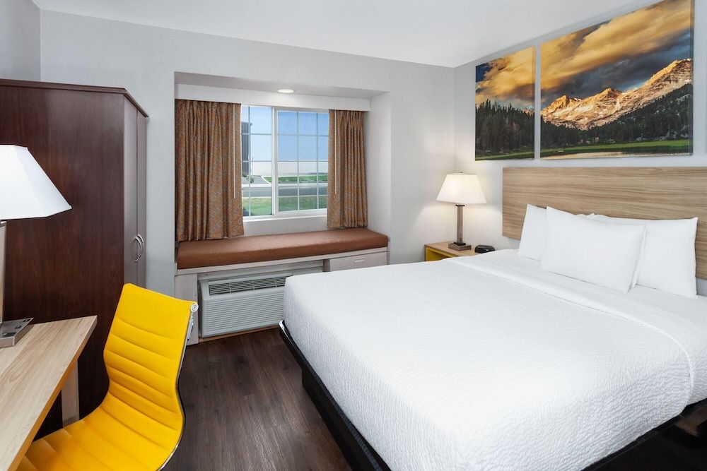 Room, 1 Queen Bed, Non Smoking