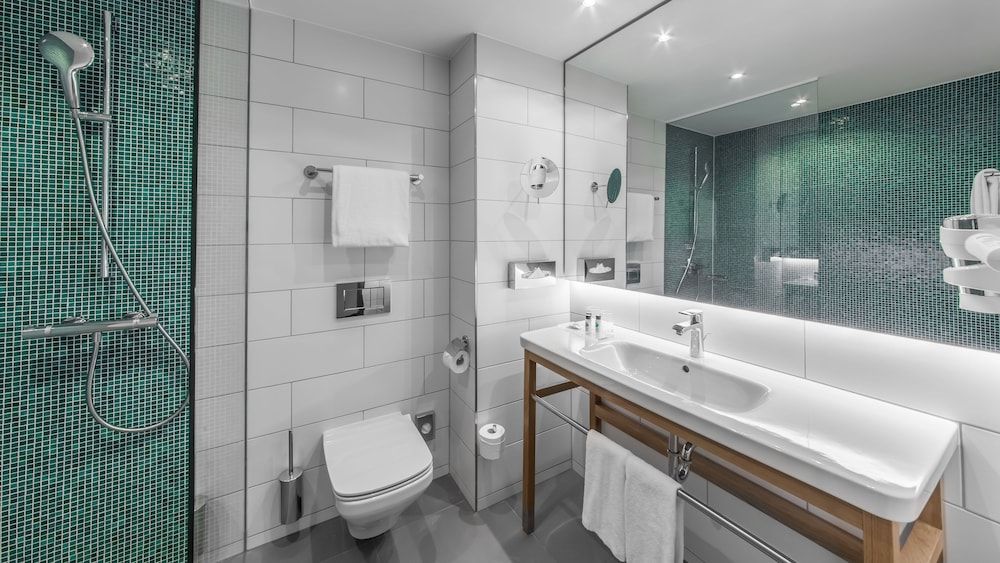 Holiday Inn Munich - Leuchtenbergring by IHG Standard Room, 2 Twin Beds 4