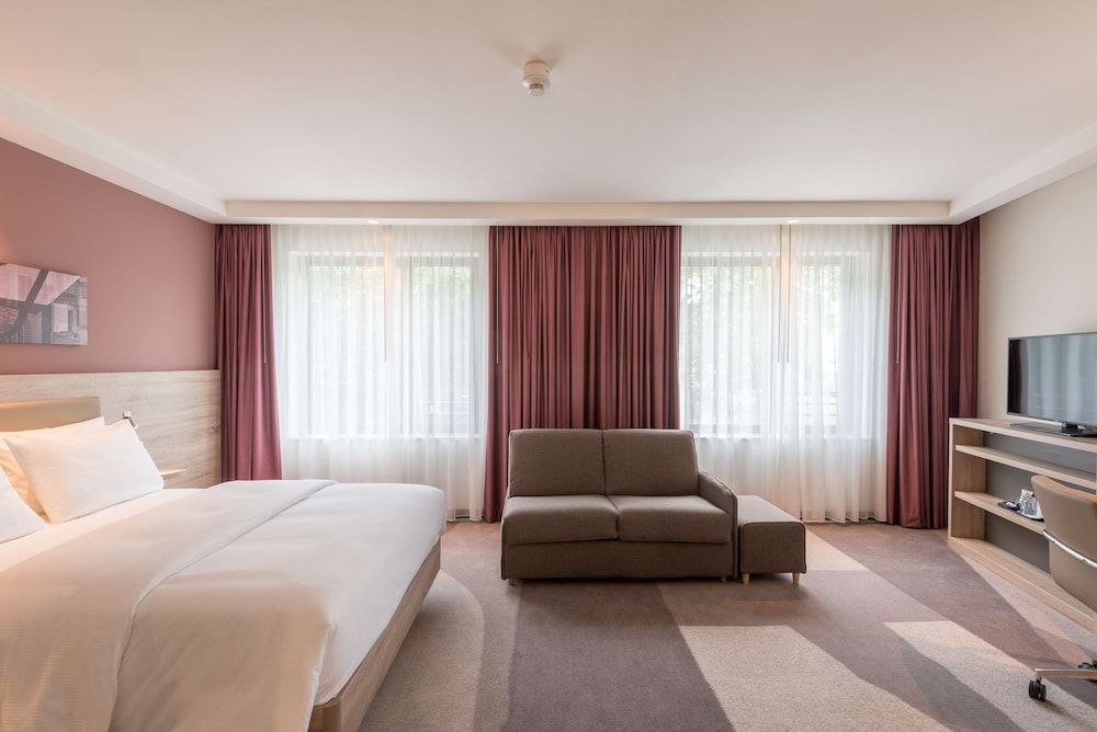Room, 1 Queen Bed, Accessible