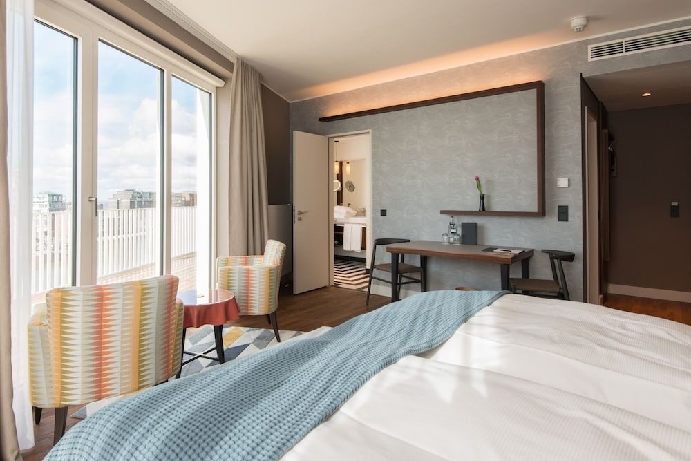 THE LIBERTY Hotel Bremerhaven, BW Signature Collection Suite, 1 Double Bed, Balcony