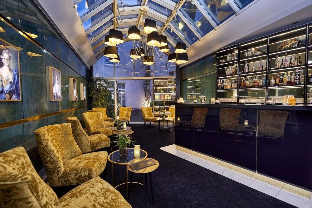undefined Das Carls Hotel