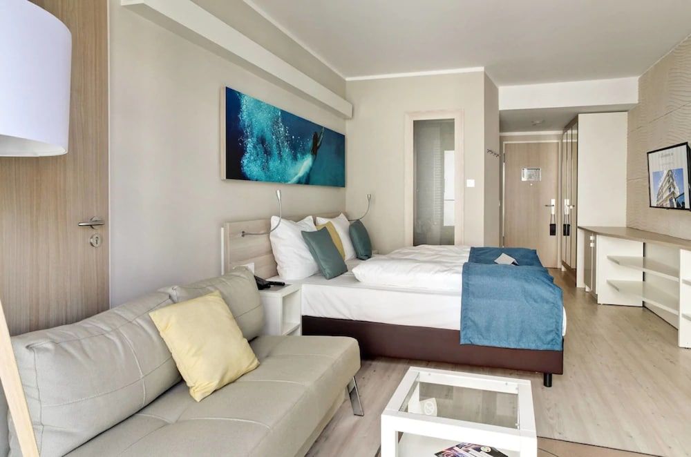 Family Room, Partial Sea View