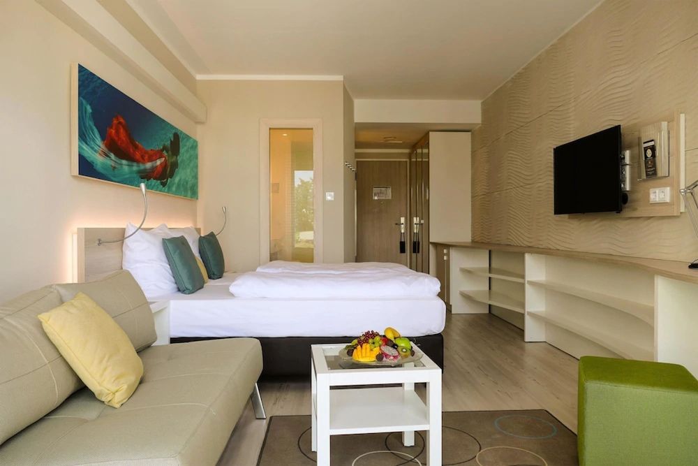 Double Room, Partial Sea View