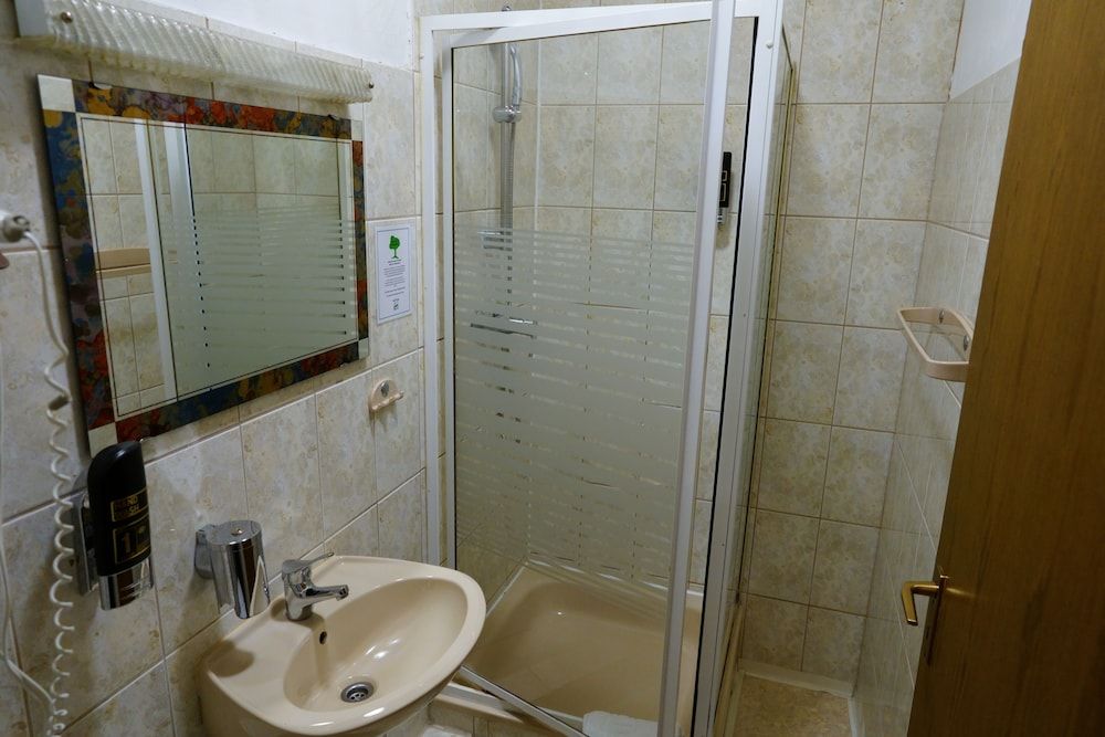 Hotel Margrit Double Room 11