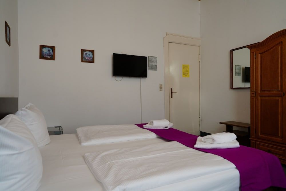 Hotel Margrit Double Room 4