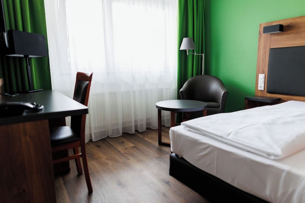 Deluxe Single Room