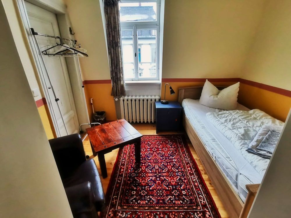 Hummel Hostel Single Room