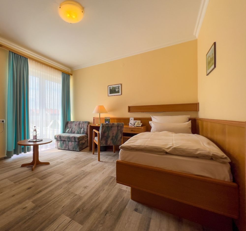 Classic Single Room