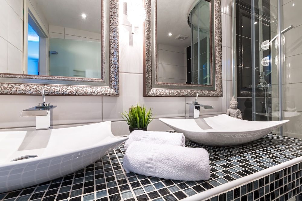 Bavaria Hotel Superior Superior Triple Room 10