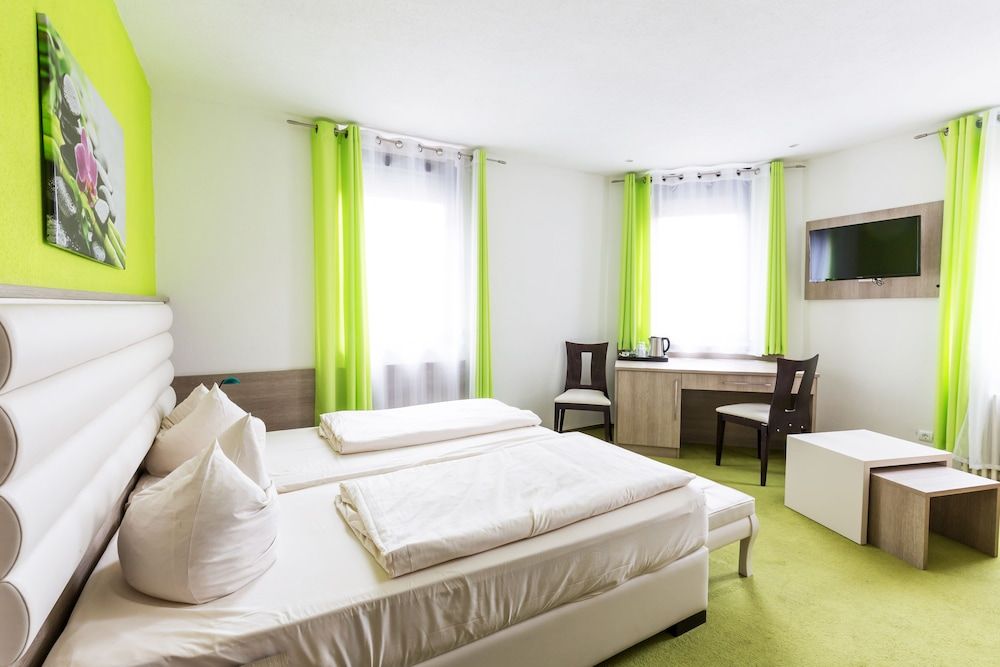 Bavaria Hotel Superior Superior Triple Room 5