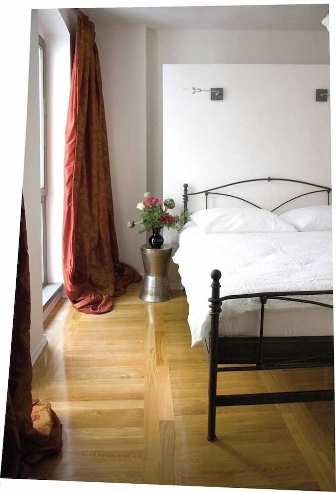 Deluxe Apartment, 3 Bedrooms, Garden Area (incl. final cleaning fee € 80,-)