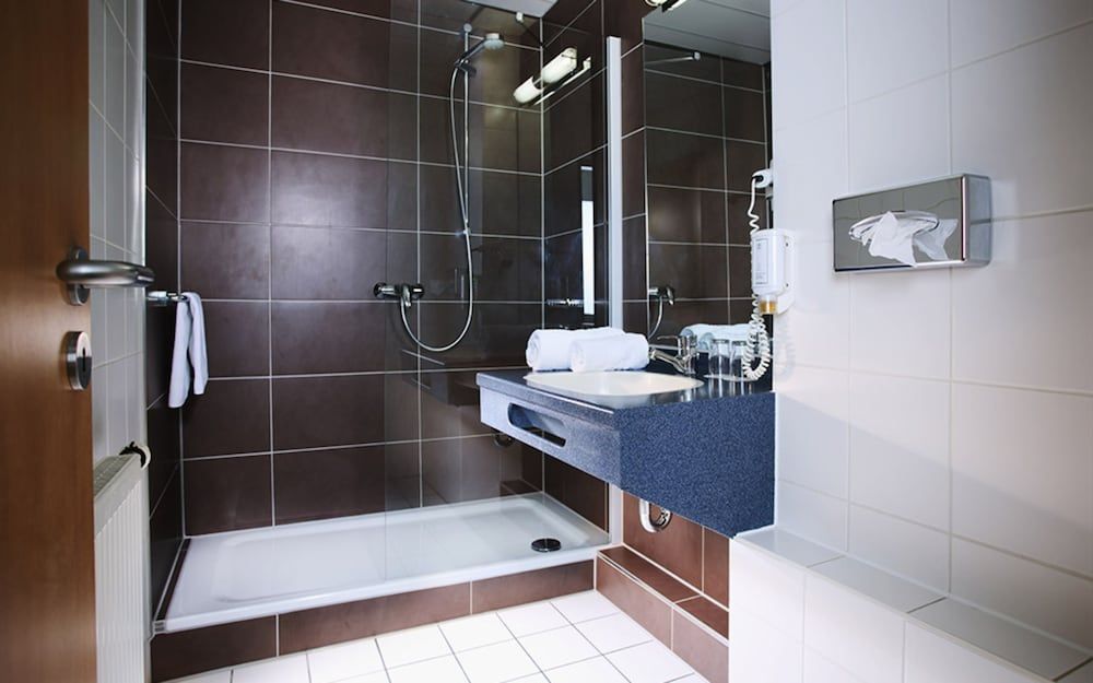 Hotel Brackweder Hof Double Room 5