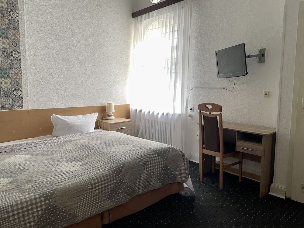 Hotel Castell Double Room 14