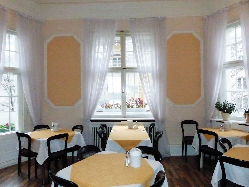 undefined Hotel Castell 9