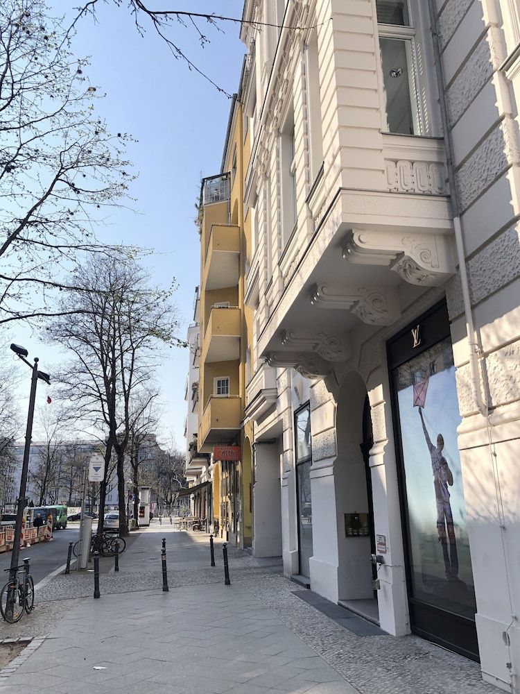 undefined Hotel Castell 5