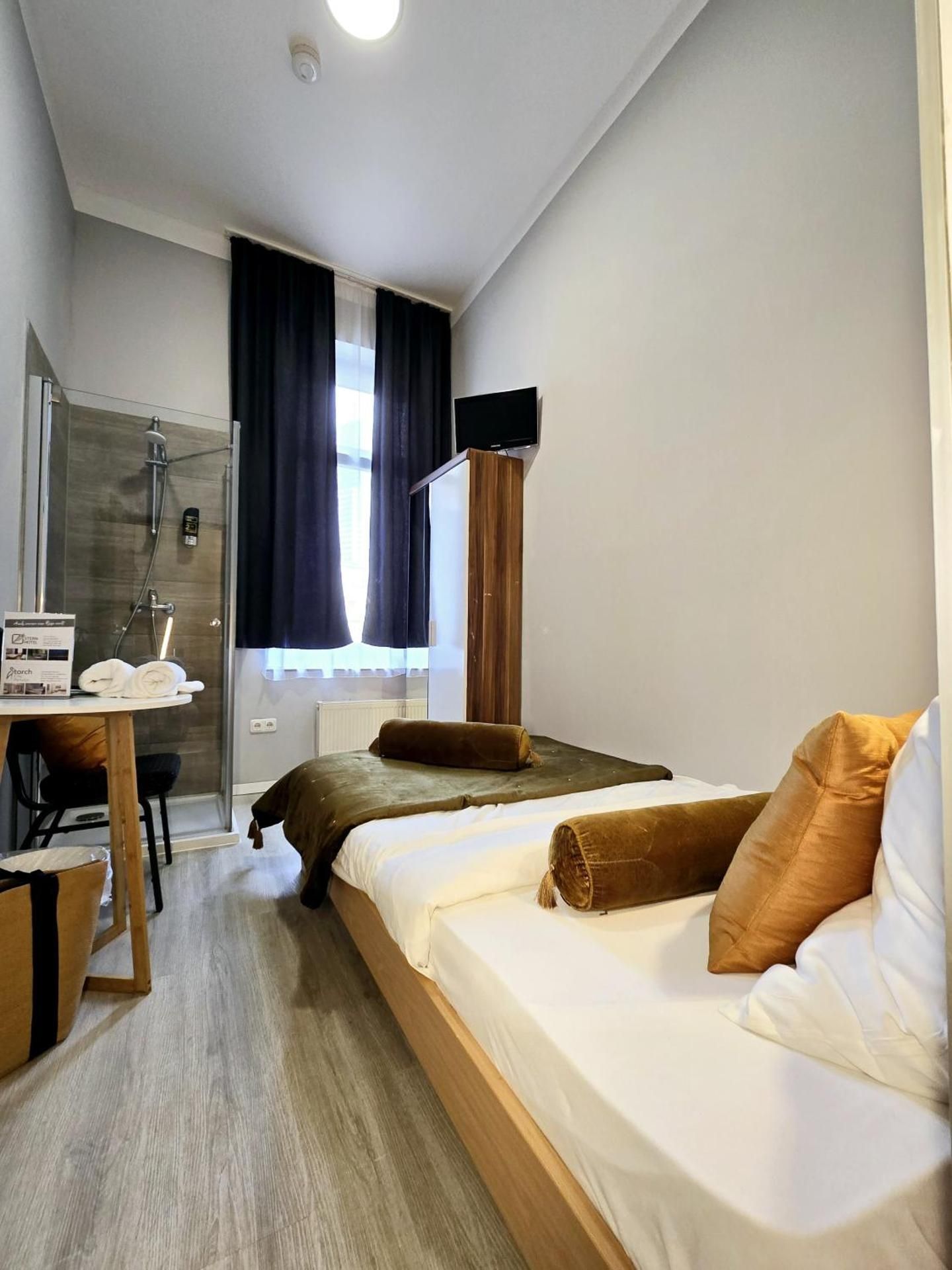 Single Standard Room