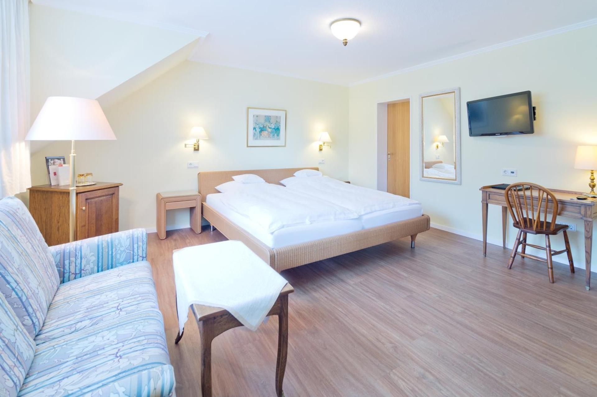 Classic Double Room