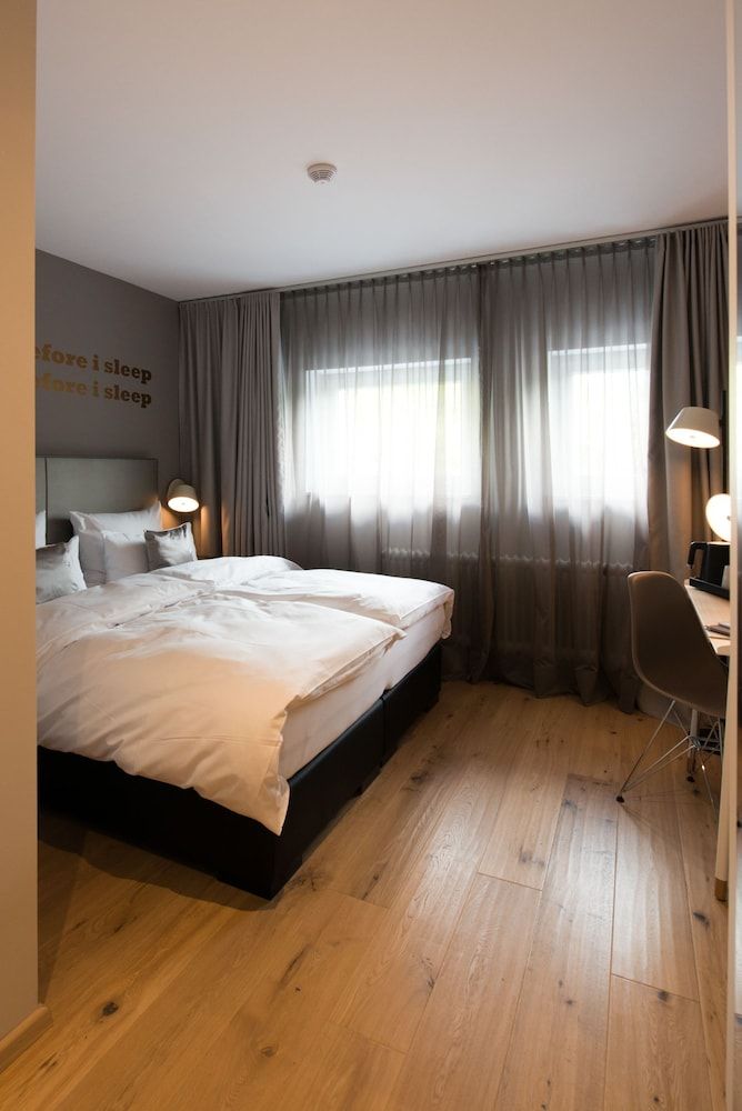 Hotel Liono Classic Double Room 2