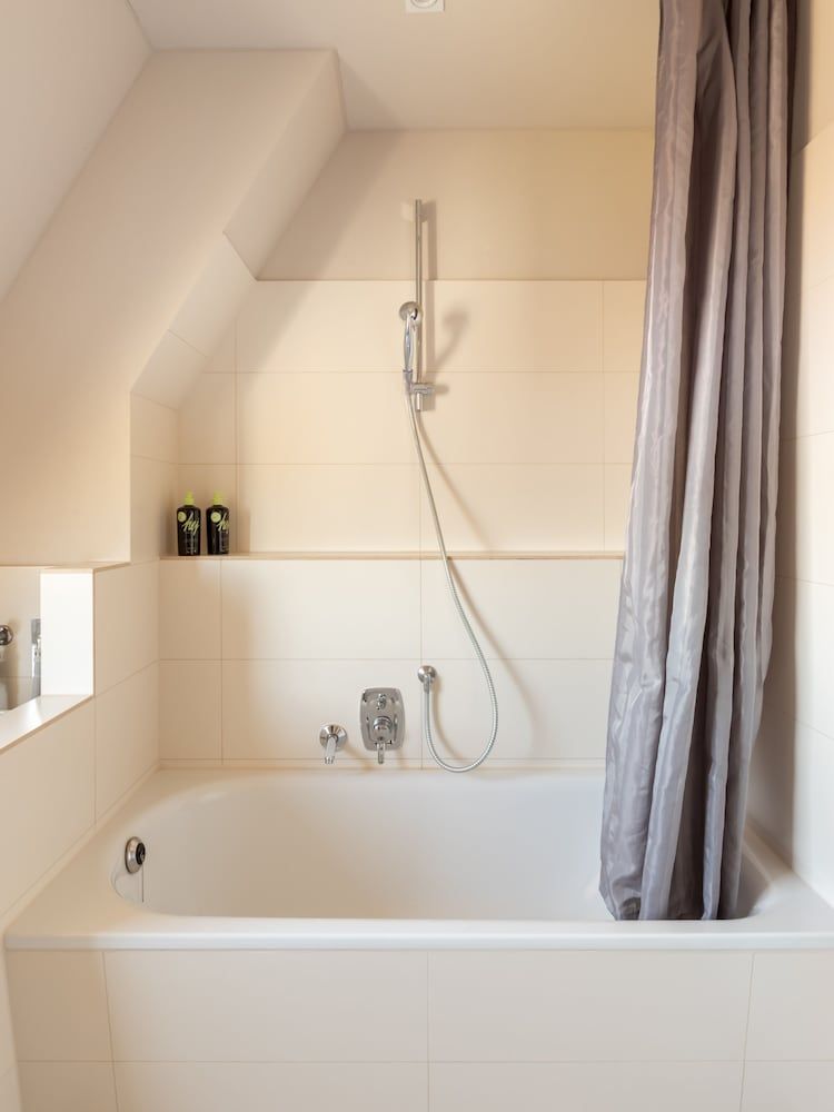 Limehome Berlin Chausseestrasse One-bedroom Suite 3