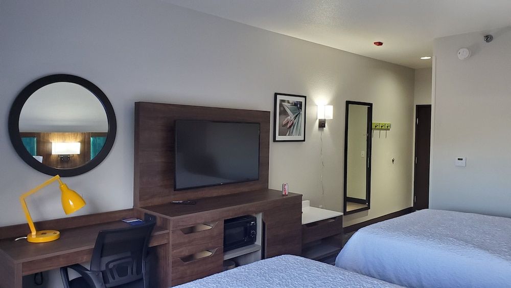 Studio, 2 Queen Beds, Accessible, Non Smoking