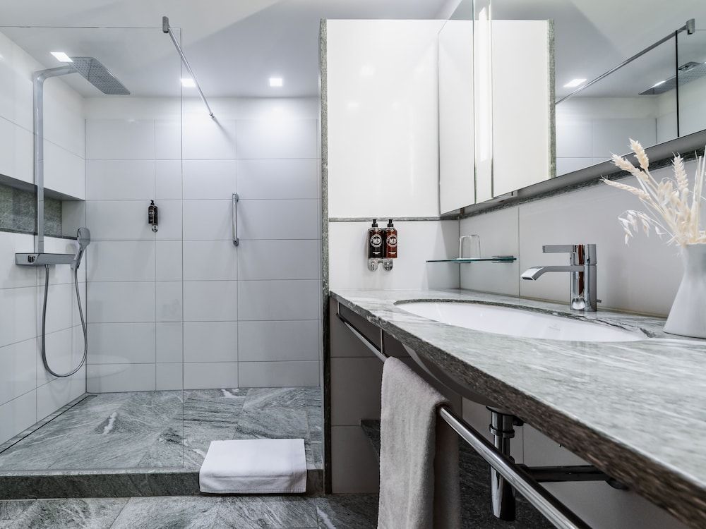 Hotel Royal Comfort Double Room 4