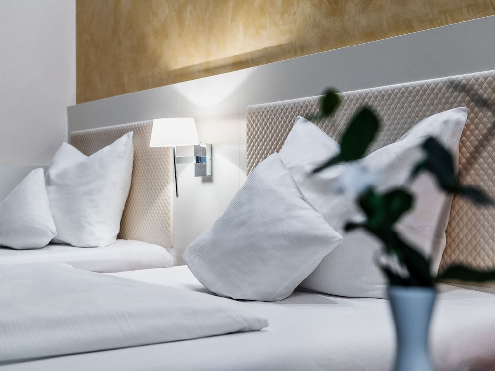 Hotel Royal Comfort Double Room 3