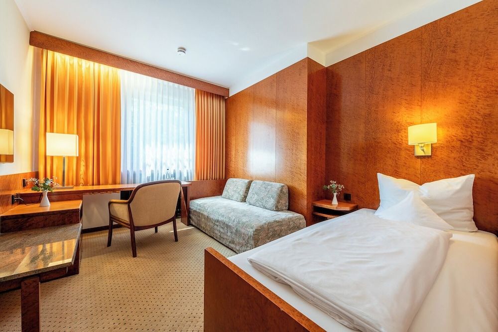 Classic Single Room