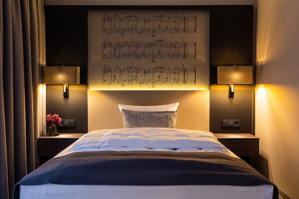 undefined Kranz Parkhotel 5