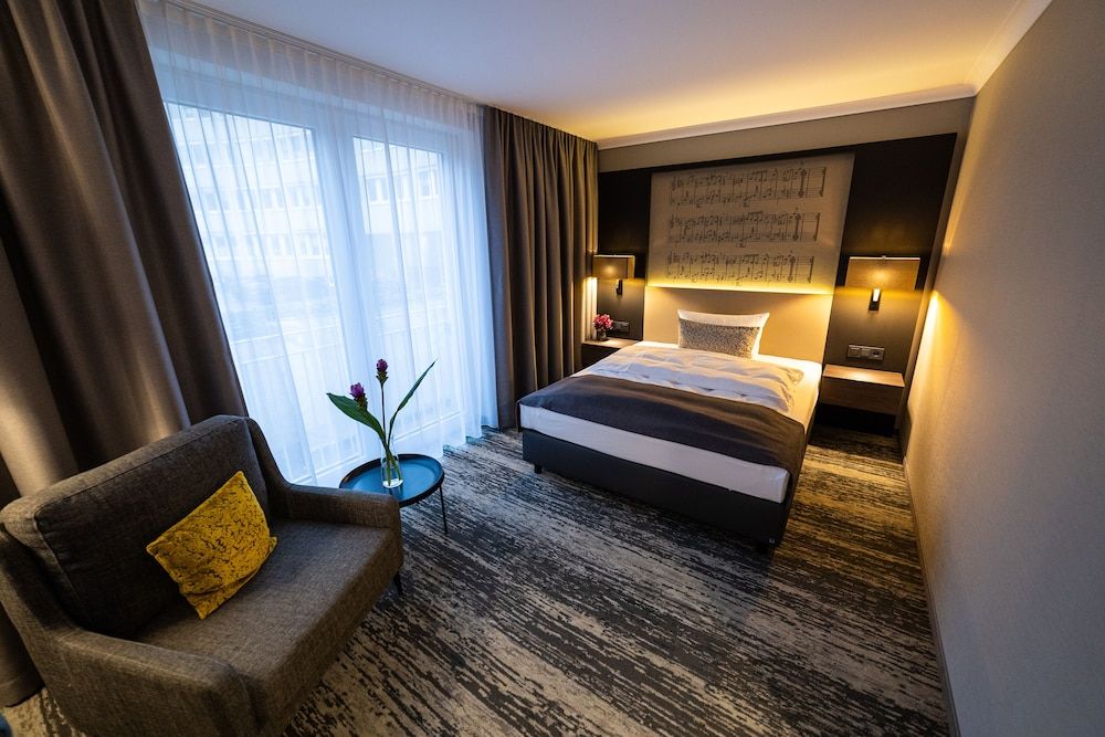 Basic Double Room, 1 Queen Bed, Non Smoking, Annex Building (Boardinghouse)